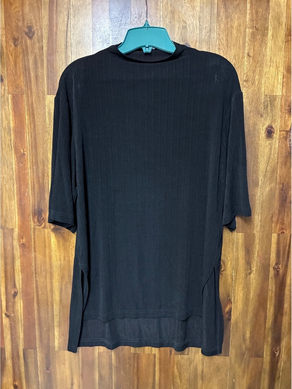 Lattelier Black Pleated Mock Neck Long Tunic Top Side Slits Size Small